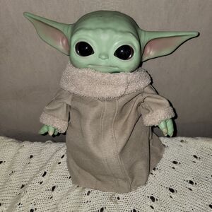 Star Wars Baby Yoda The Child Grogu 11 inch Plush Toy Mandalorian
